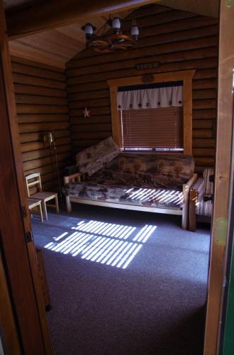 Cabin-2017 040